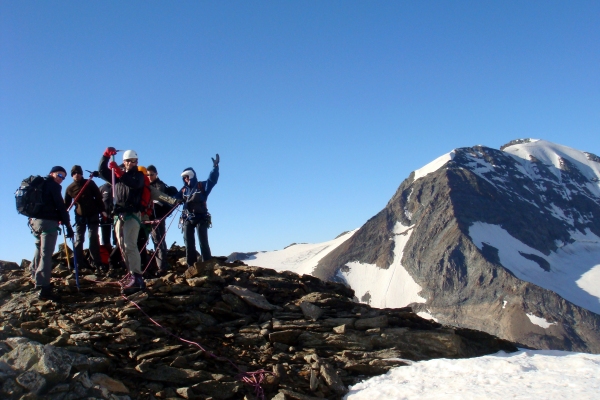 Courses d'initiation, randonnée glaciaire