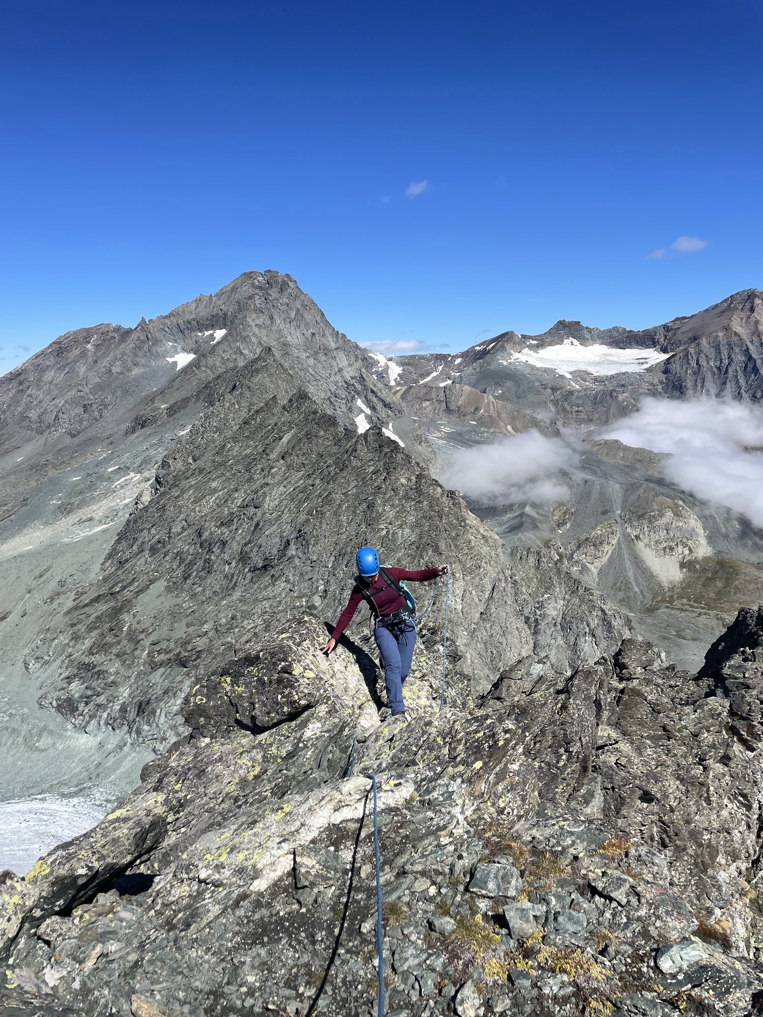 Sur l'arête, panorama sur les sommets de Haute Maurienne