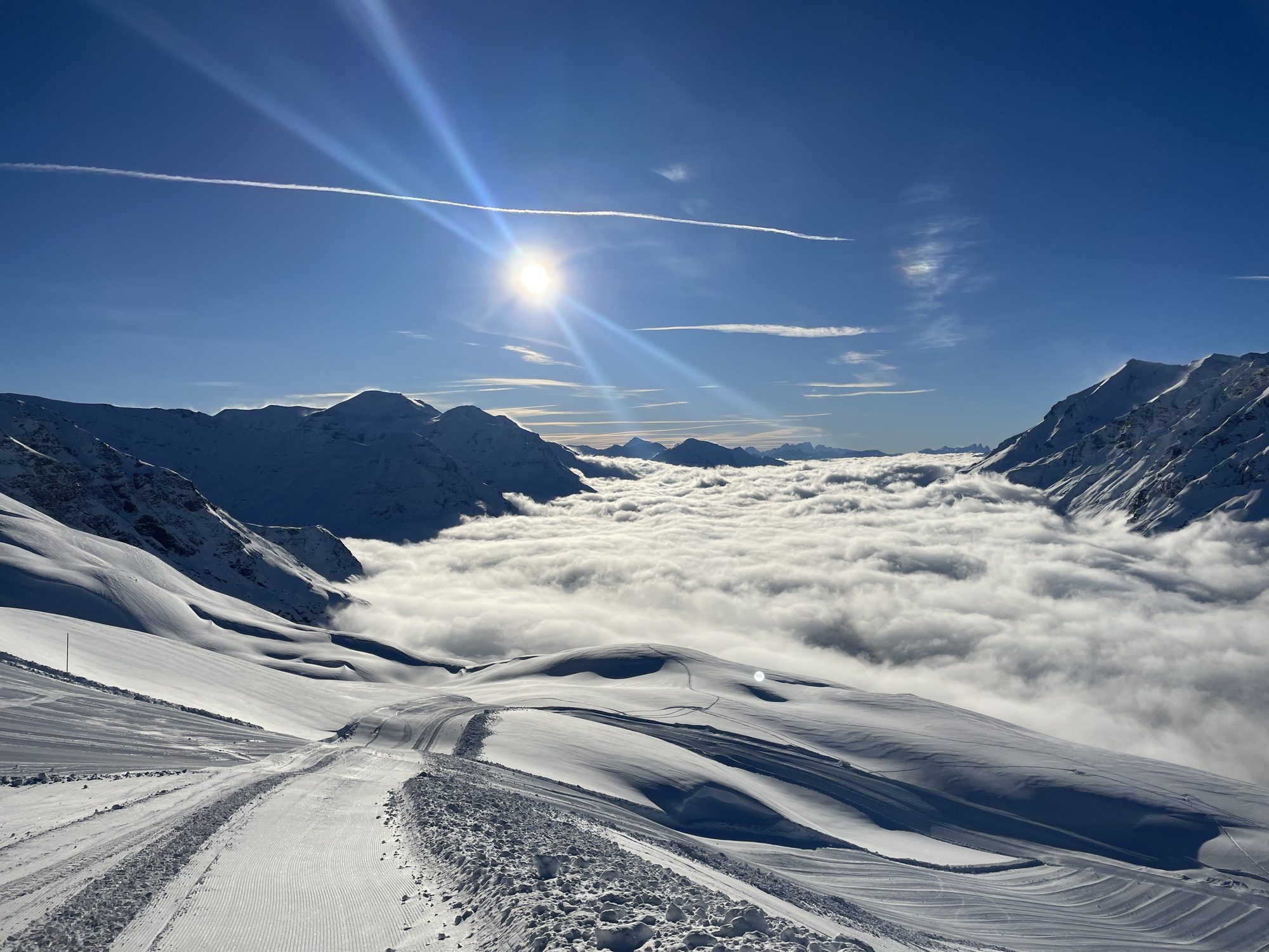 Mer de nuages depuis les pentes
